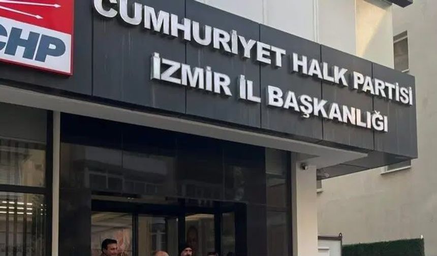 CHP İzmir’de kimler göreve geldi? İlçe başkanlarının tam listesi