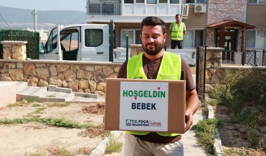 Foça Belediyesi'nden yeni doğan bebeklere "Hoş Geldin" desteği!