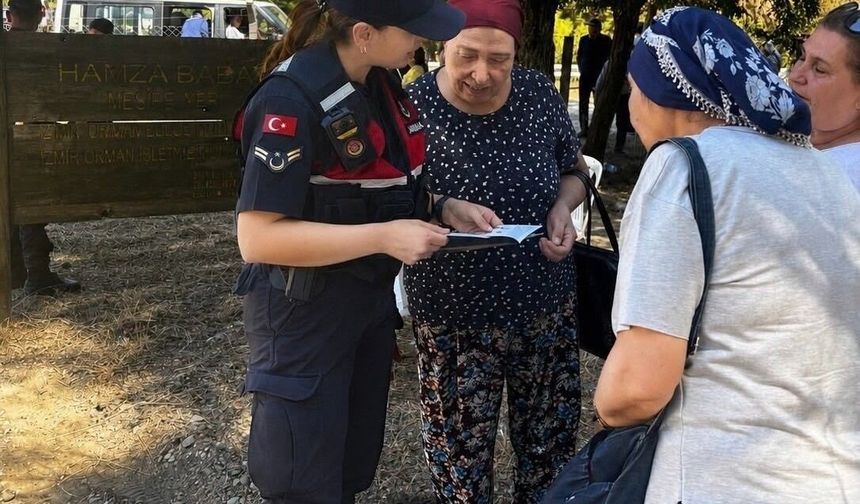 İzmir jandarmasından saha çalışması: 100 kadına KADES anlatıldı