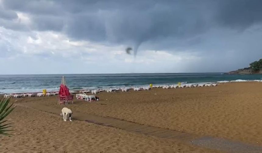 Alanya açıklarında hortum paniği!