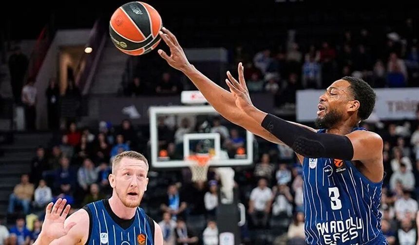 Kızılyıldız - Anadolu Efes maçı ne zaman, saat kaçta ve hangi kanalda? Efes Belgrad'da ikinci galibiyetin peşinde!