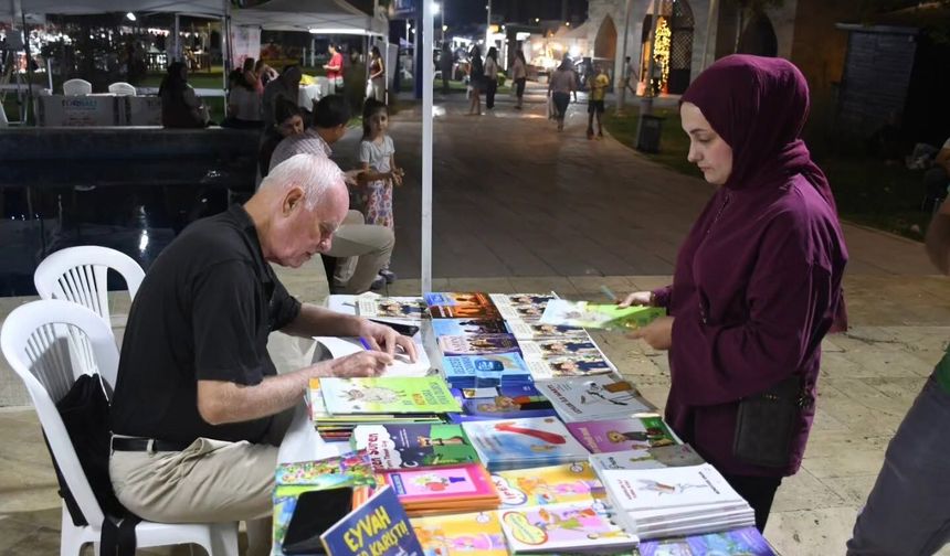 Torbalı’da Güz Kitap Günleri’nde büyük ilgi gördü! Kimler sahne aldı?