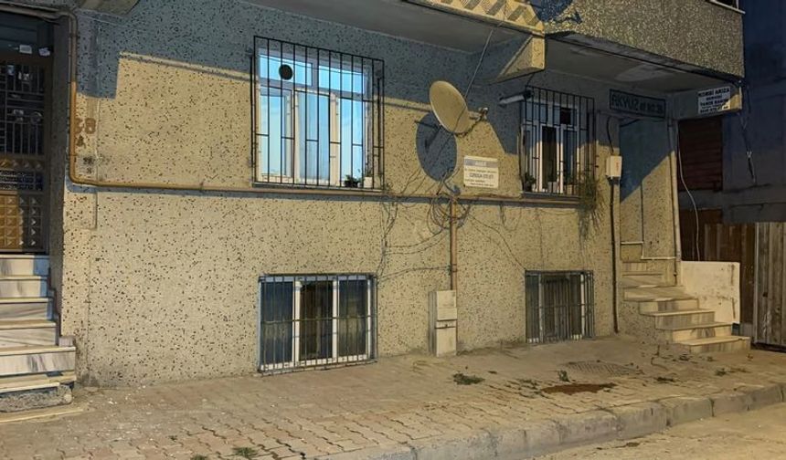 Eyüpsultan’da kolonlarından ses gelen 5 katlı bina mühürlendi