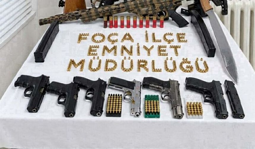 Foça'da düğünü savaş alanına çevirmişlerdi... Evlerinden cephanelik çıktı: 14 gözaltı!
