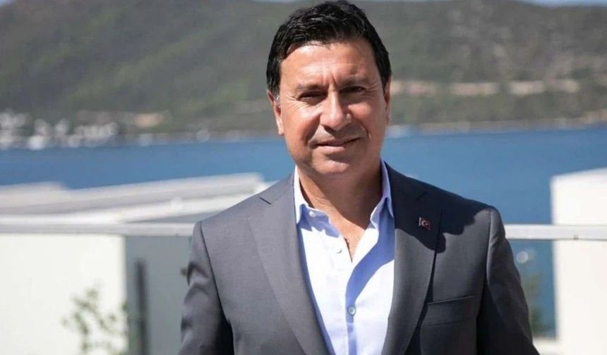 Muğla Büyükşehir Belediye Başkanı Ahmet Aras CHP’den istifa etti