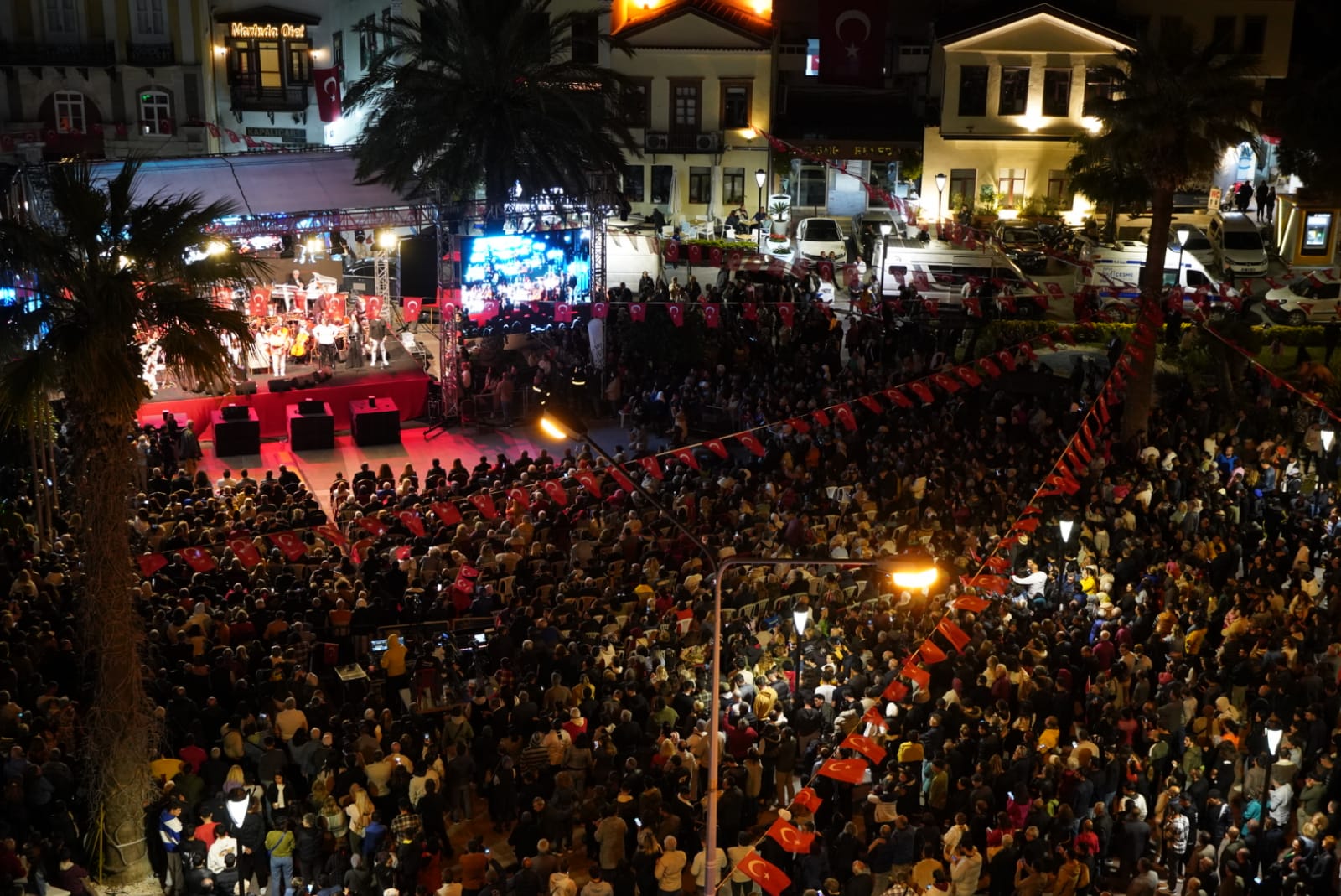Çeşme'de 23 Nisan coşkusu doruğa ulaştı10