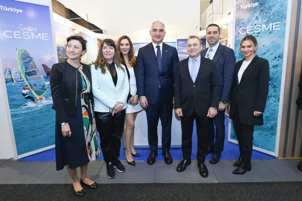 Kültür ve Turizm Bakanı Mehmet Nuri Ersoy da Çeşme standını ziyaret etti