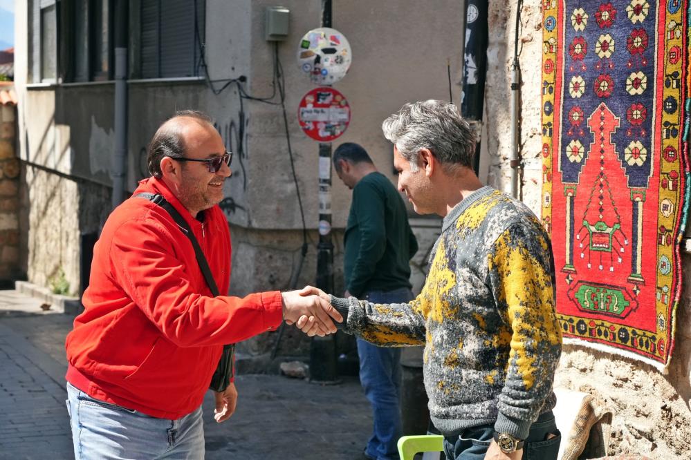 “Azalar, adayın kendisi varsa eşi hariç dışarıdan 17 oy alan seçimi kazanır”