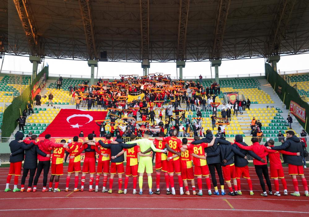 Böylece İzmir ekibi, deplasmanda 5 maçlık yenilmezlik serisine imza attı