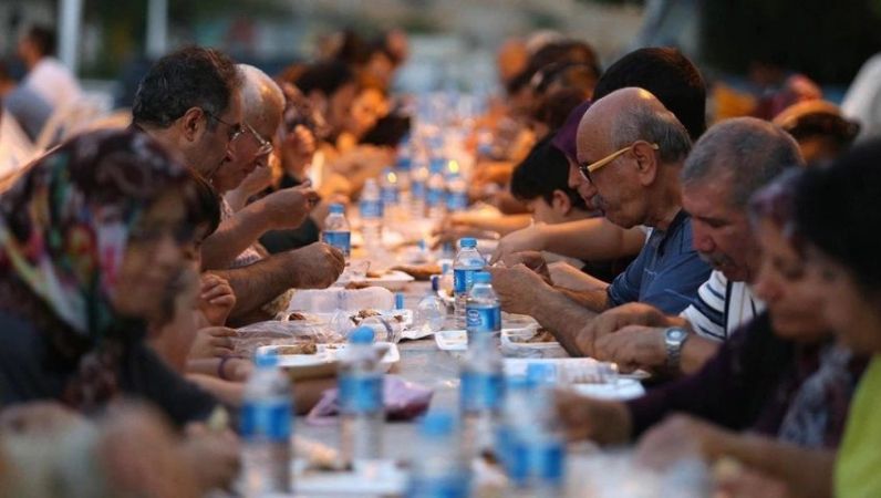 Kocaeli Büyükşehir Belediyesi İftar Çadırları