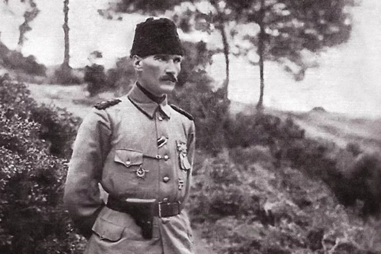Diyanet’in hutbesinde yine Türkiye Cumhuriyetinin kurucu lideri Gazi Mustafa Kemal Atatürk’ün adına yer verilmedi