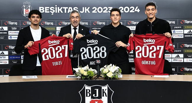 Beşiktaş 3 genç oyuncusunun sözleşmesini uzattı