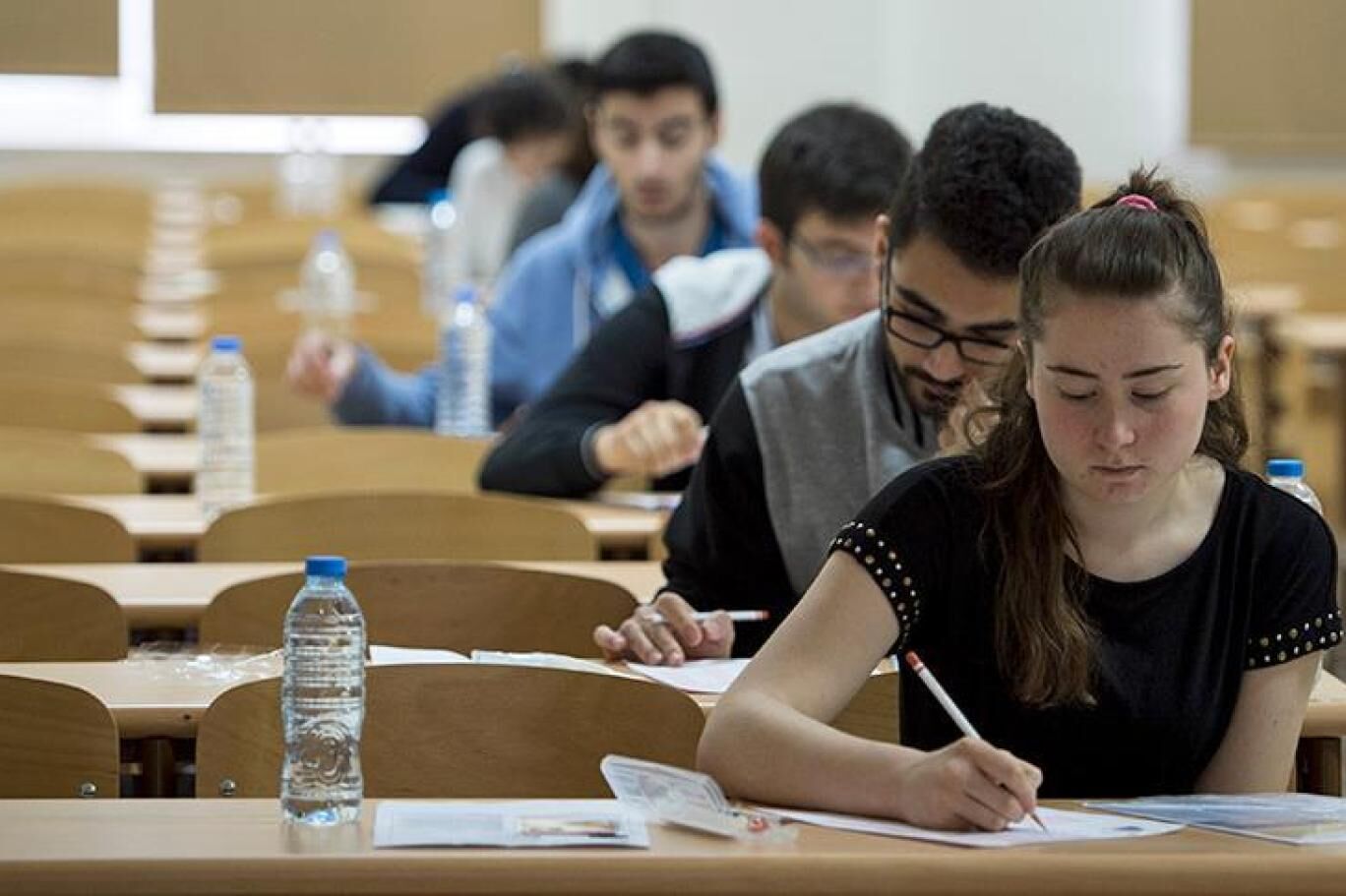 Zamanımızı Sosyal Medyada Heba Ediyoruz