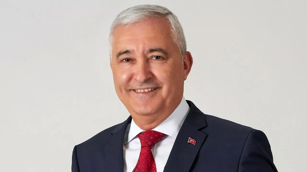 Kemalpaşa Belediye Başkanı Mehmet Türkmen​​​​​​​