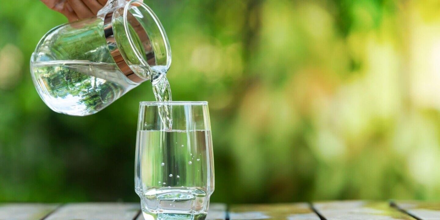 Sise Sise Icenler Bunu Ilk Kez Duyacak Maden Suyunun Saskina Ceviren 5 Faydasi