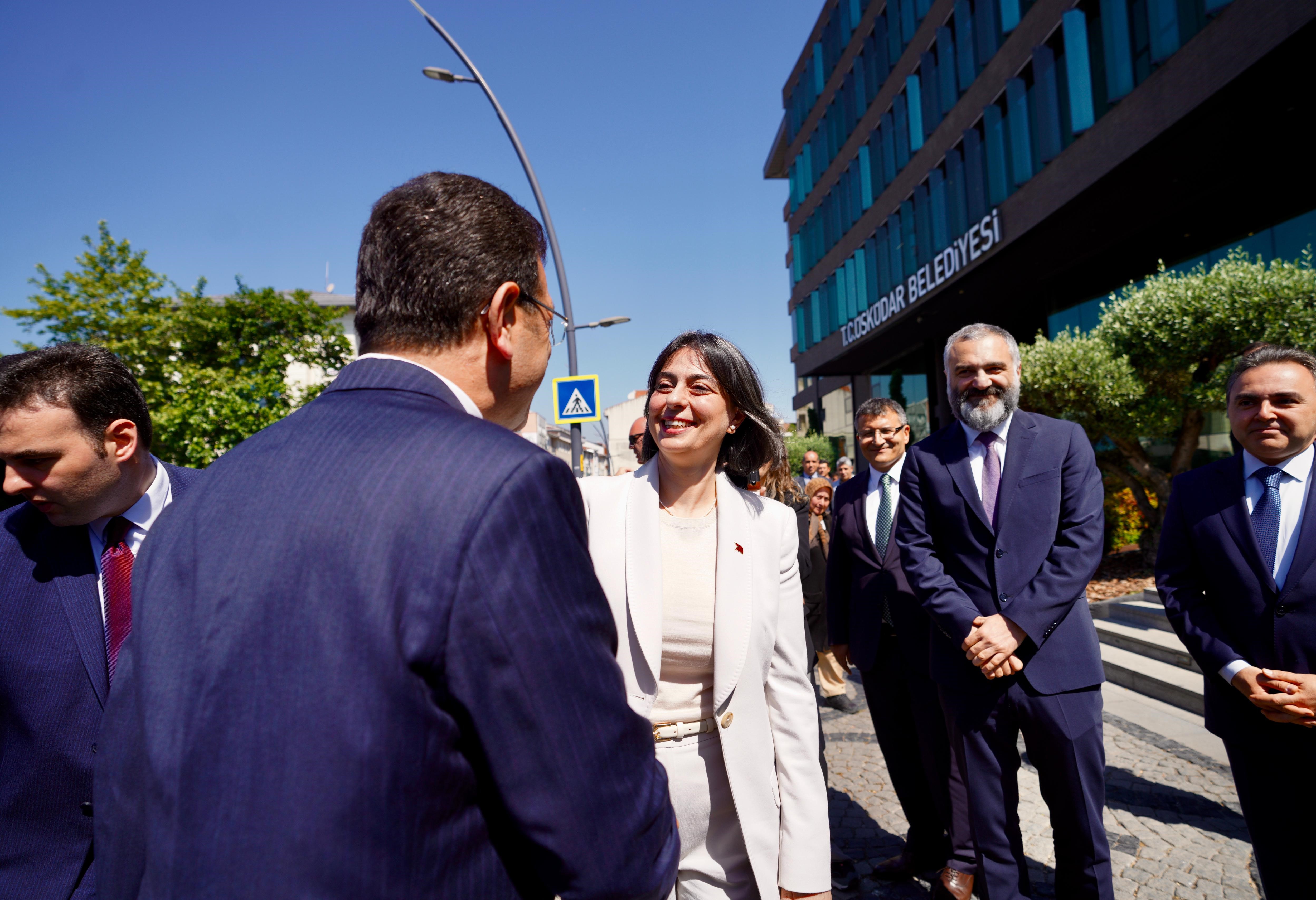 “ZORLUKLARIN ÜSTESİNDEN GELMEK, BİRKAÇ HUSUSA BAĞLIDIR”