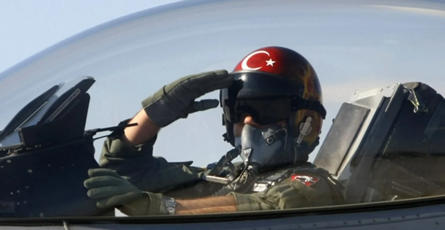 Askeri pilot maaşları