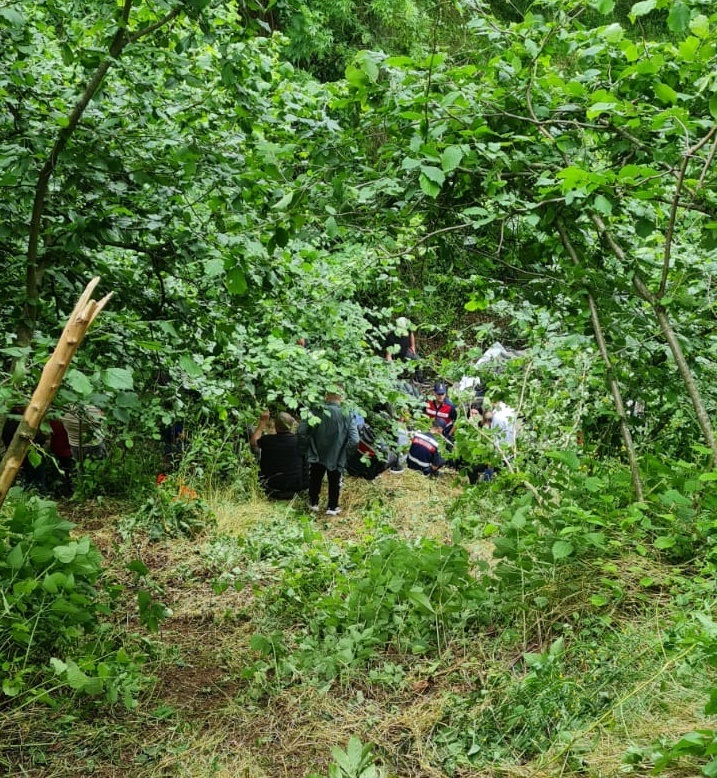 Düzce'de genç traktör sürücüsü uçurumdan düşerek hayatını kaybetti