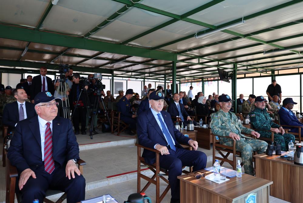 'TÜRKİYE'NİN YAKIN ÇEVRESİNDE CEREYAN EDİYOR'