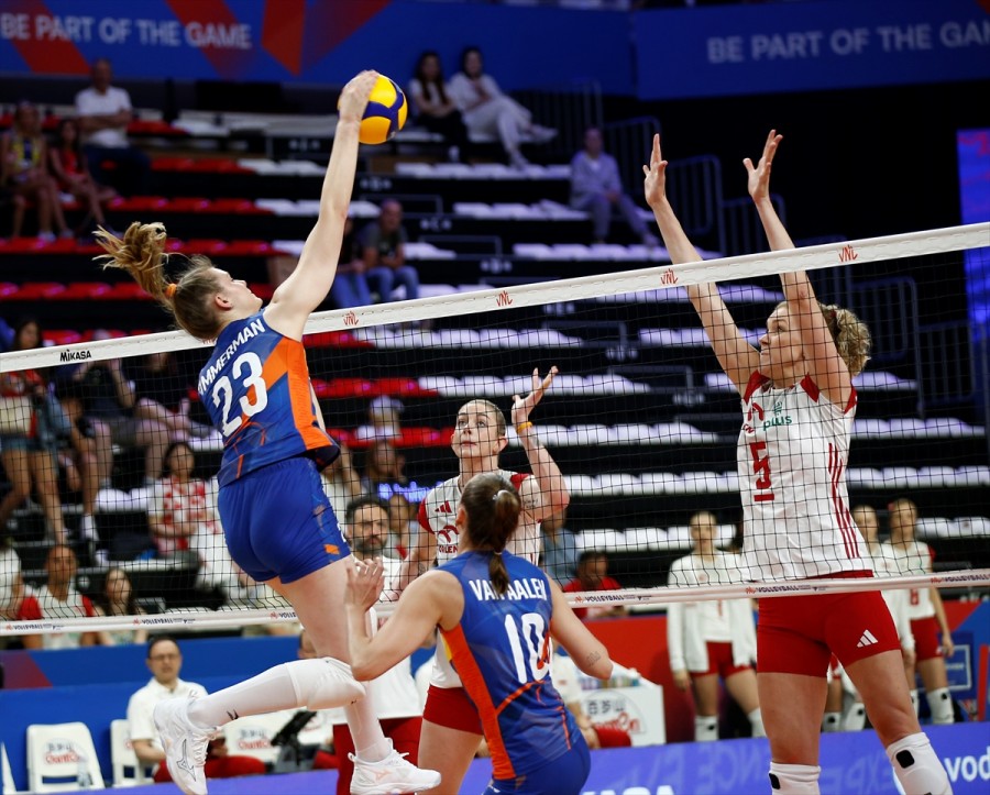 Polonya galibiyet serisine hız kaçırmadan devam ediyor