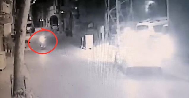 Polis geldi, motosiklete binip kaçtı