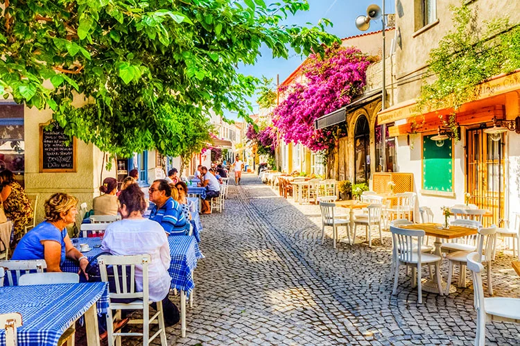 Amaç Alaçatının fotoğraf arşivinin zenginleştirilmesi