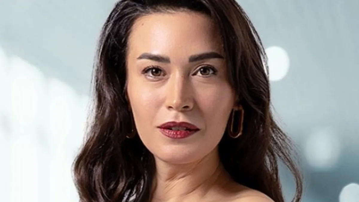 Basarili Oyuncu Ecem Ozkaya Guzellik Sirrini Acikladi1