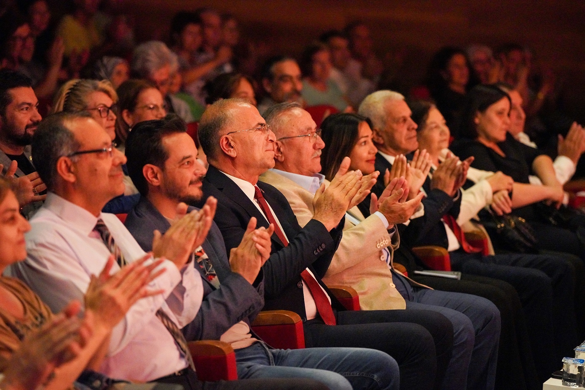 "Sizlere hizmet etmek benim için büyük gurur"