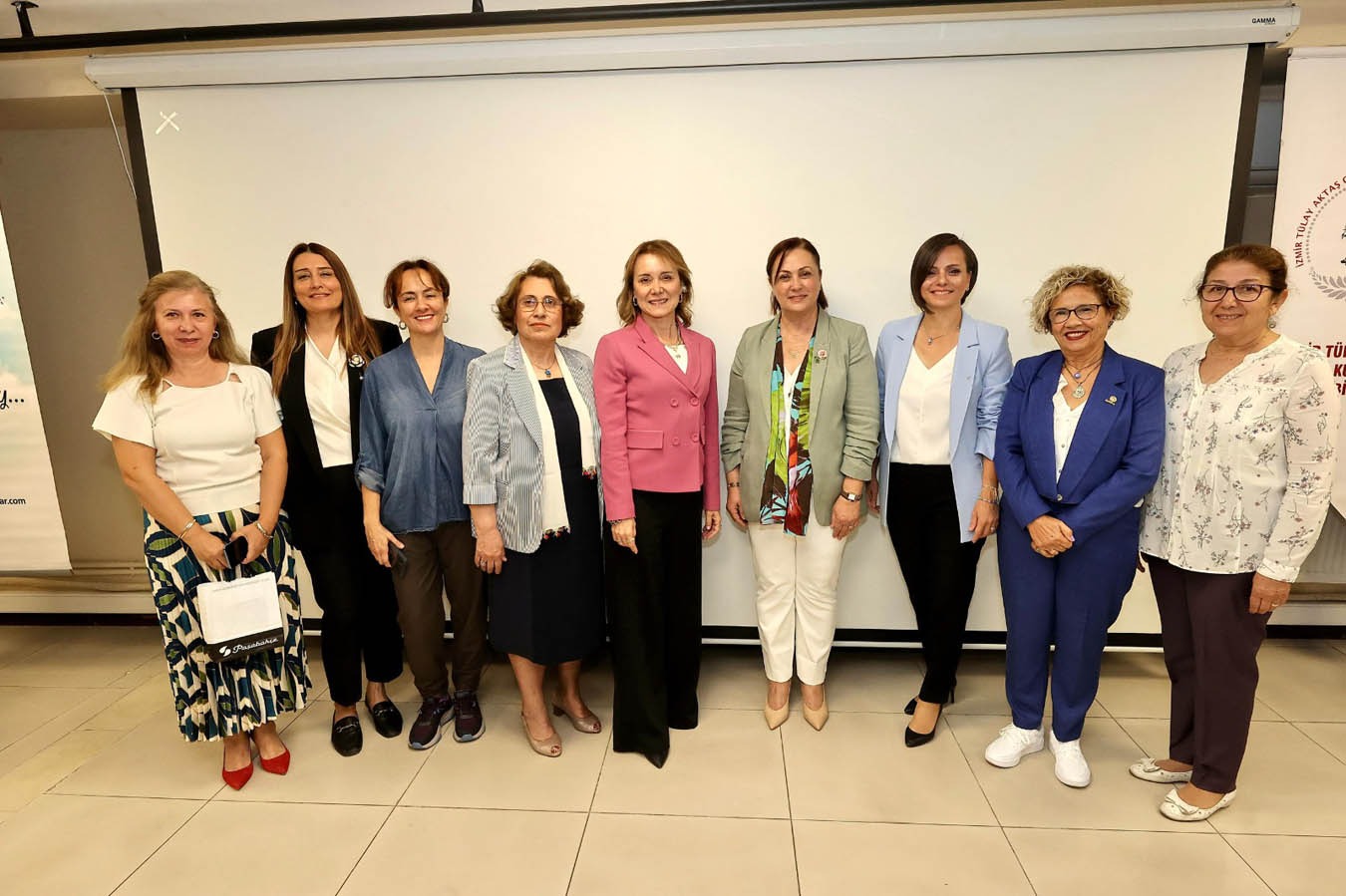 Kadınların sesi daha gür, çocuklara fırsat eşitliği