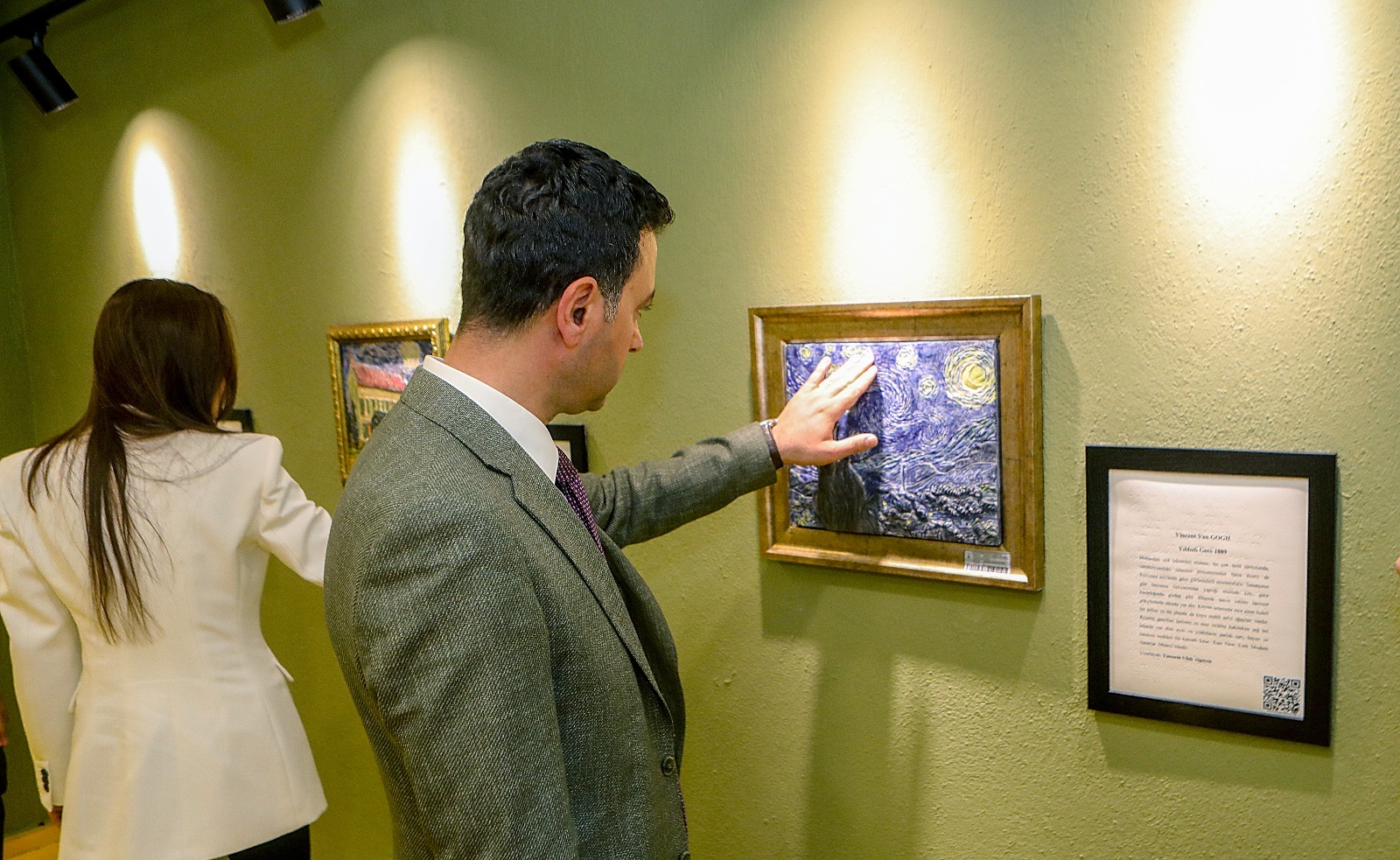 ENGELLİLERİN YAŞADIĞI ZORLUKLARI DENEYİMLEDİLER