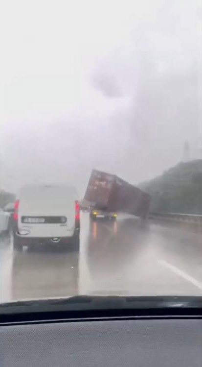 bursa da sağanak yağış