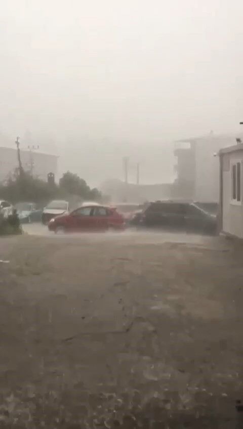 bursa'da küçük çaplı sel