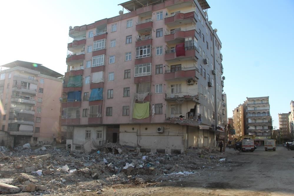 6 şubat depremi Yoldaş Apartmanı