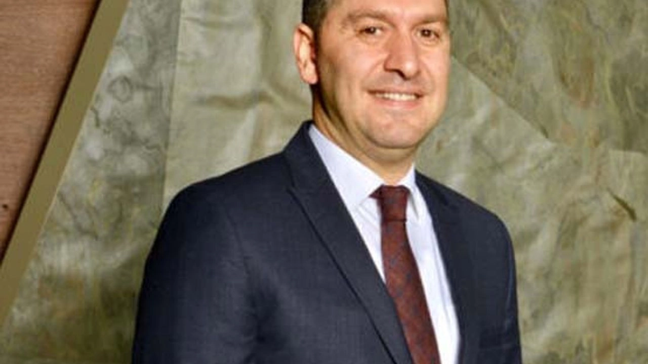 Nedim Keçeli Kimdir