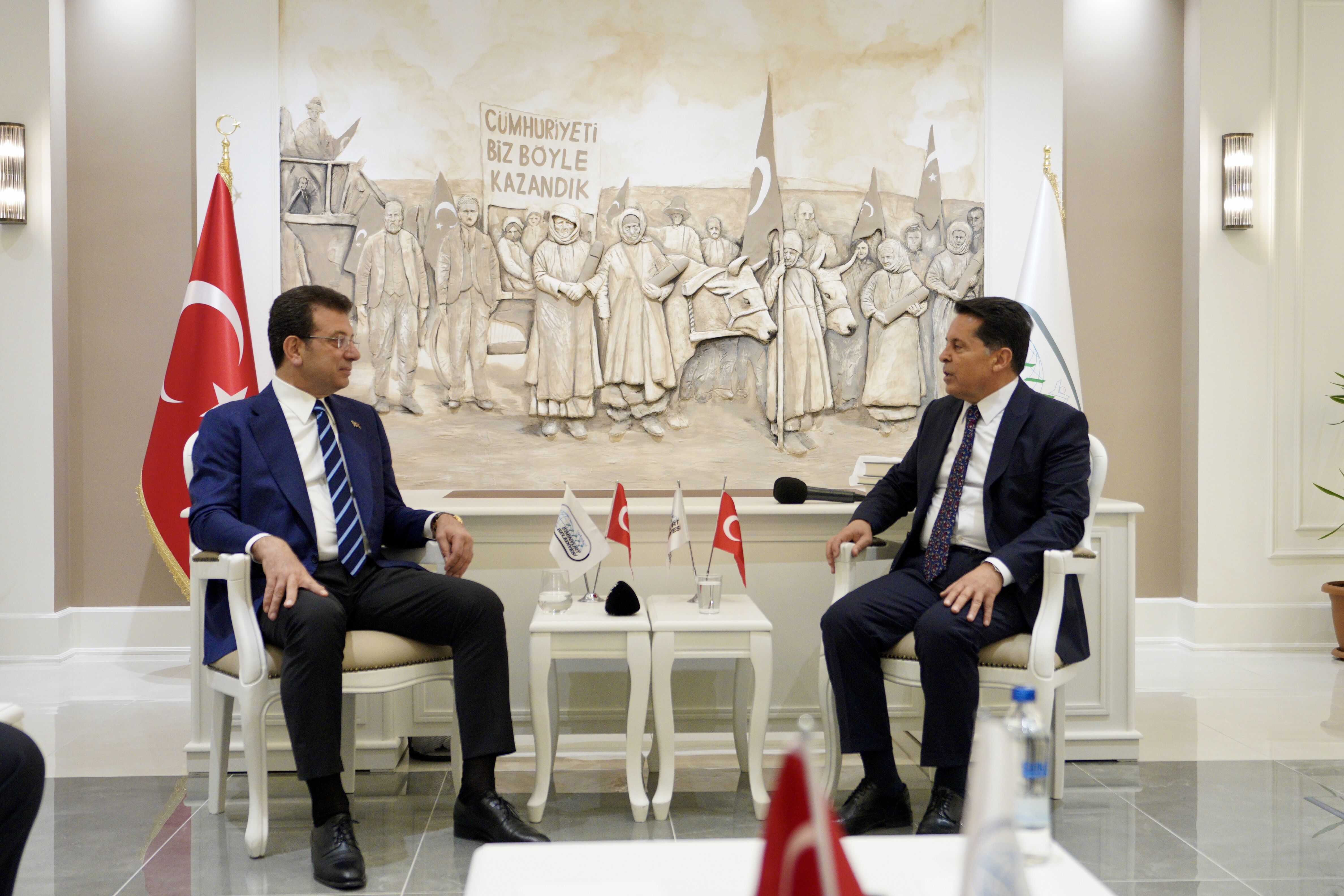 “GEÇMİŞTE VAR OLAN ÇOK BÜYÜK YANLIŞLAR VAR”