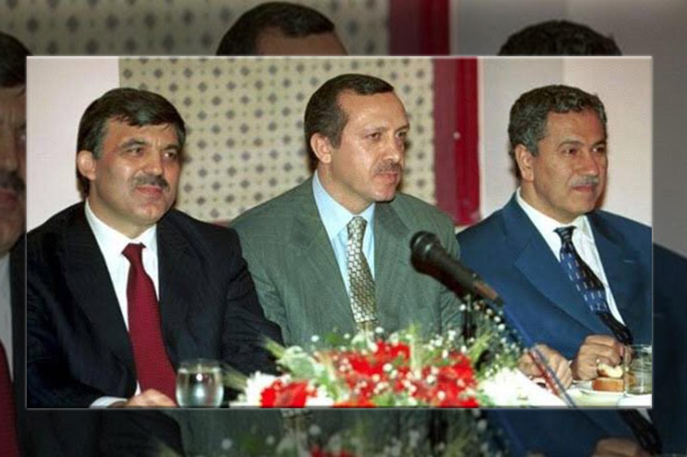 14 Ağustos 2001’de arkadaşları Abdullah Gül, Bülent Arınç, Abdüllatif Şener’in de aralarında bulunduğu arkadaşları ile AK Parti’yi kurdu. 