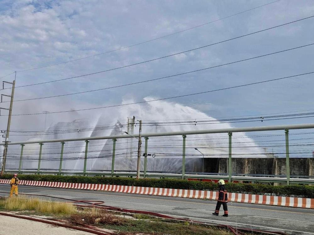Tayland kimya fabrikasında patlama söndürüldü
