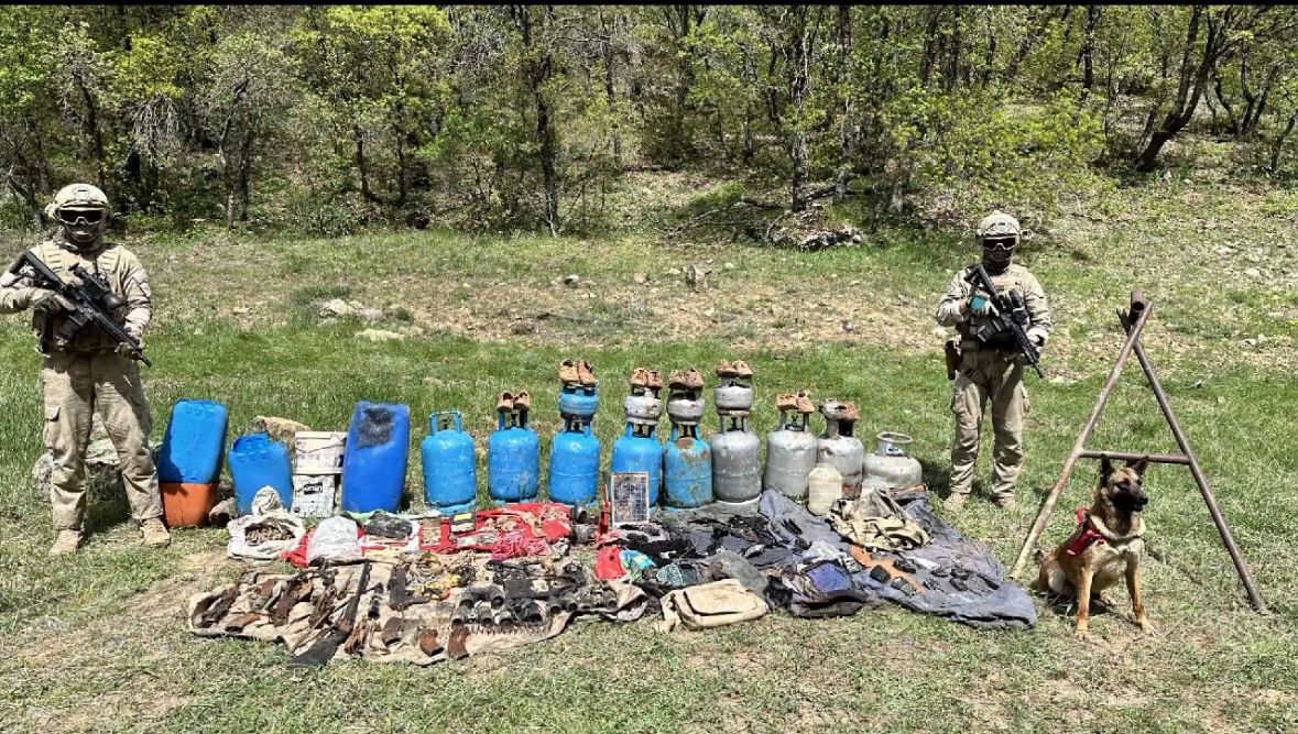 Jandarmamız ve emniyetimiz 7 gün 24 saat dağlarda terörün izini sürüyor.