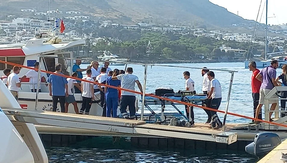 Doğan Holding Yönetim Kurulu Üyesi Vuslat Doğan Sabancı ve eşi Ali Sabancı, 4 Ağustos 2023 tarihinde Yunanistan'ın Leros Adası'nda talihsiz bir tekne kazası geçirdi