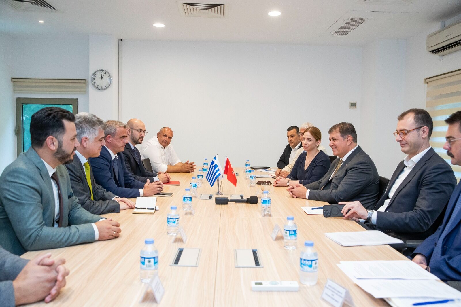 "Konsolosluktan ne istiyorsanız biz hep hazırız"​​​​​​​