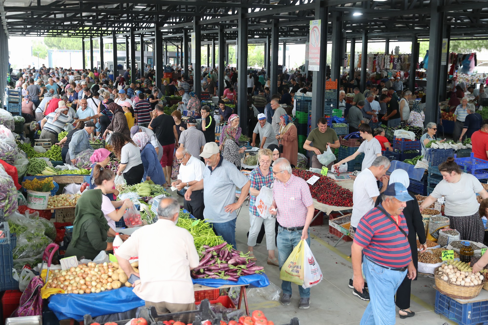 2 Şakran Kapalı Pazaryeri Hizmete Açıldı