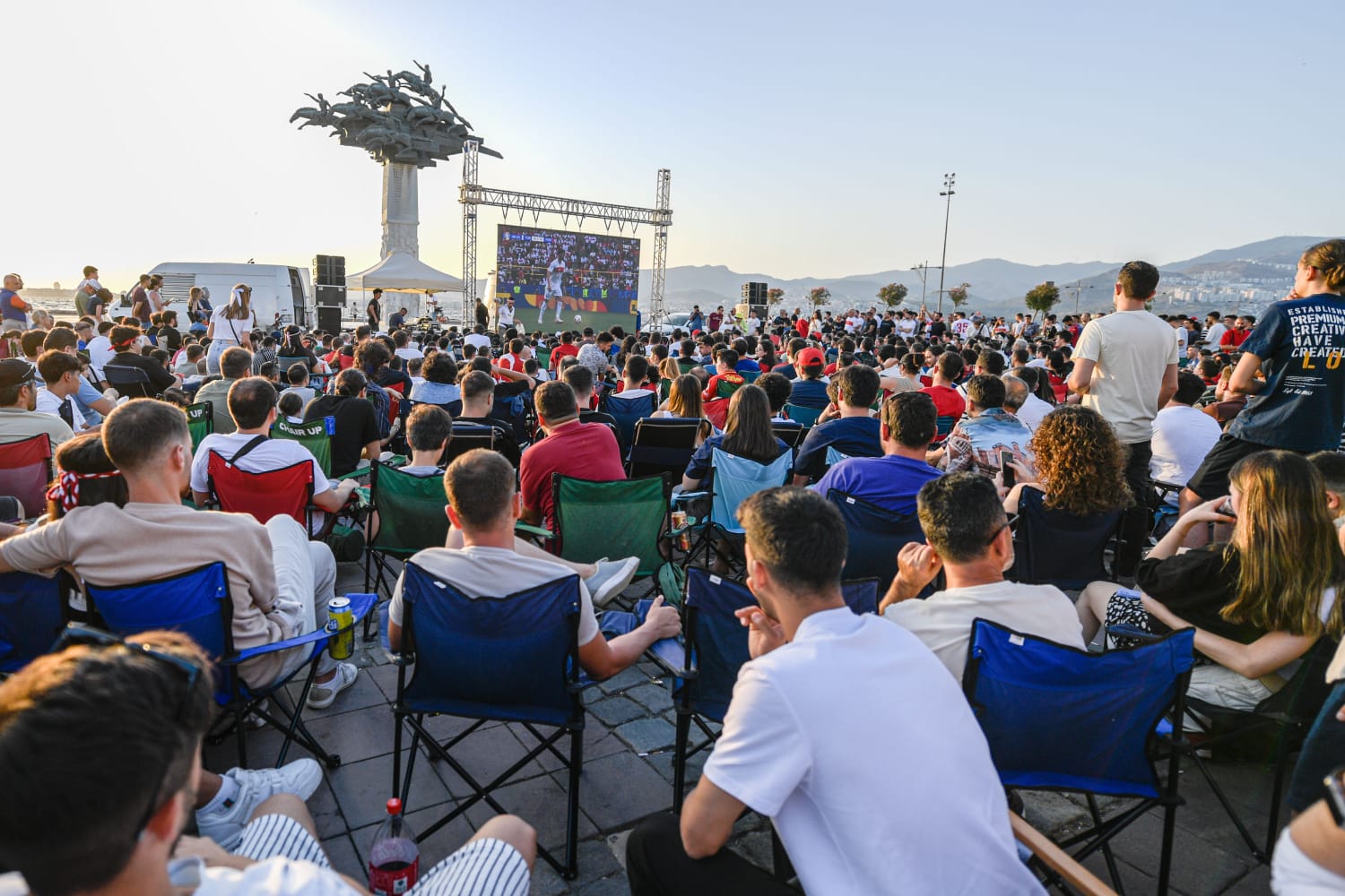 “İzmir Atatürk’ün şehri”