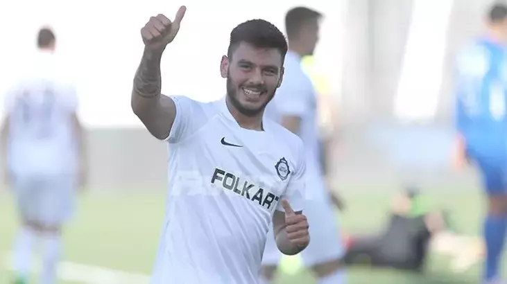 Sözleşmesini feshetti!