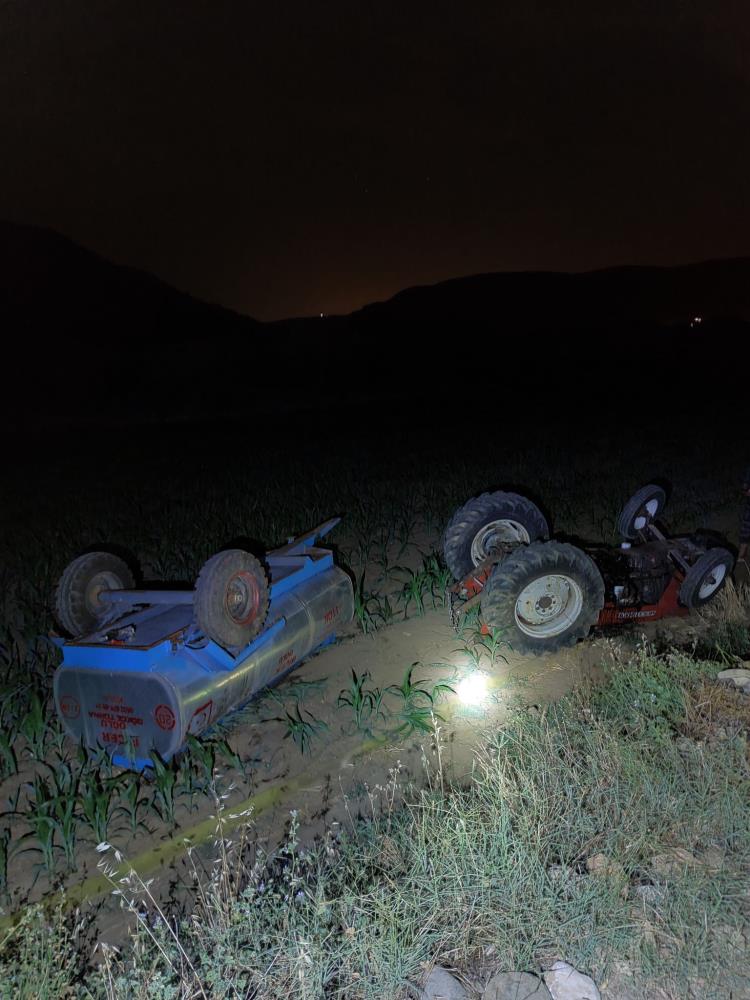 Tire'de feci kaza: Traktör devrildi, sürücü hayatını kaybetti