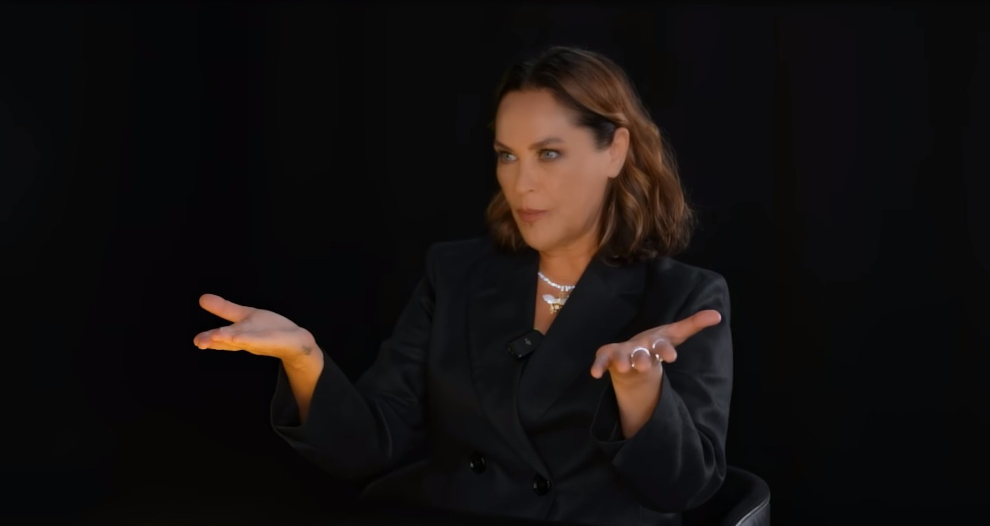 Hülya Avşar’dan imalı sözler