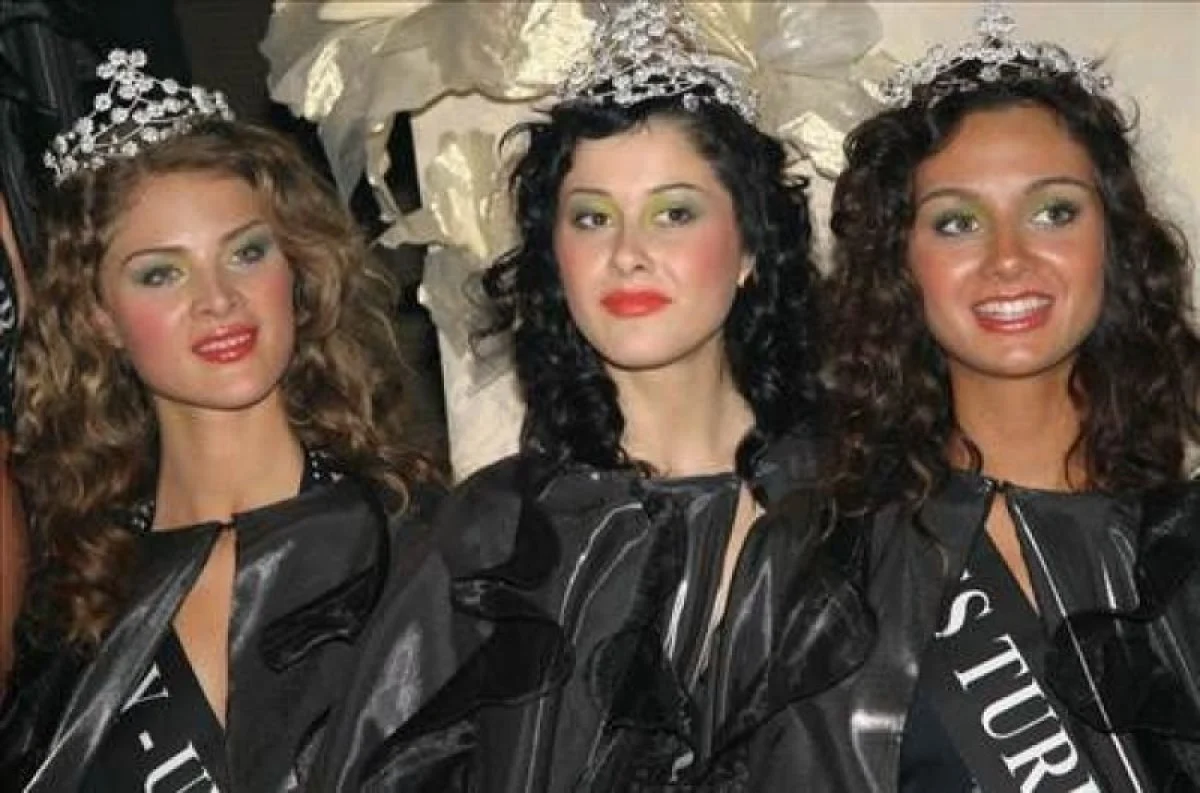 Birce Akalayin Miss Turkey Goruntuleri Sosyal Medyayi Salladi1