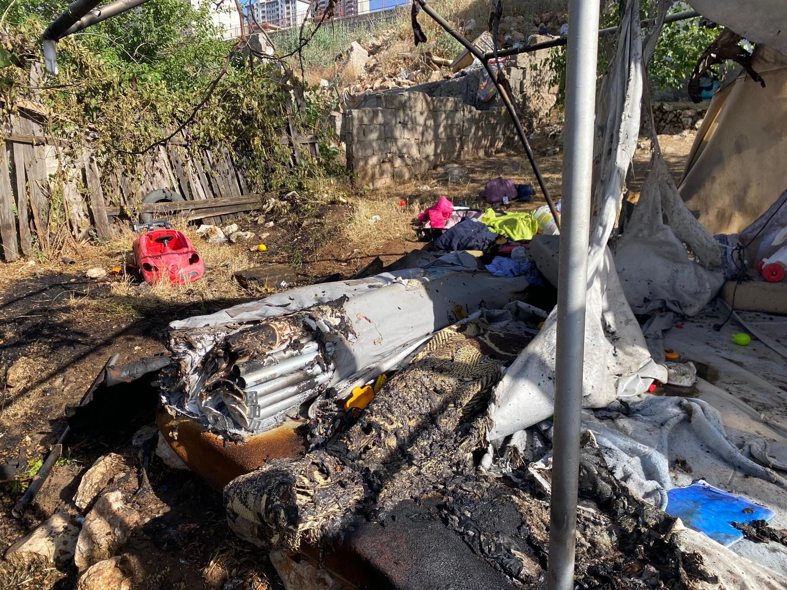 Çadırda Çıkan Yangın Itfaiye Tarafından Söndürüldü (4)