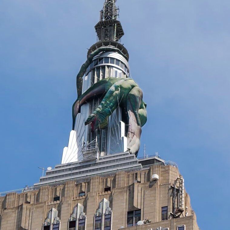 Empire State Binası Üzerinde "House of the Dragon" Sürprizi: 82 Metrelik Ejderha Görkemli Bir Şekilde Yerini Aldı