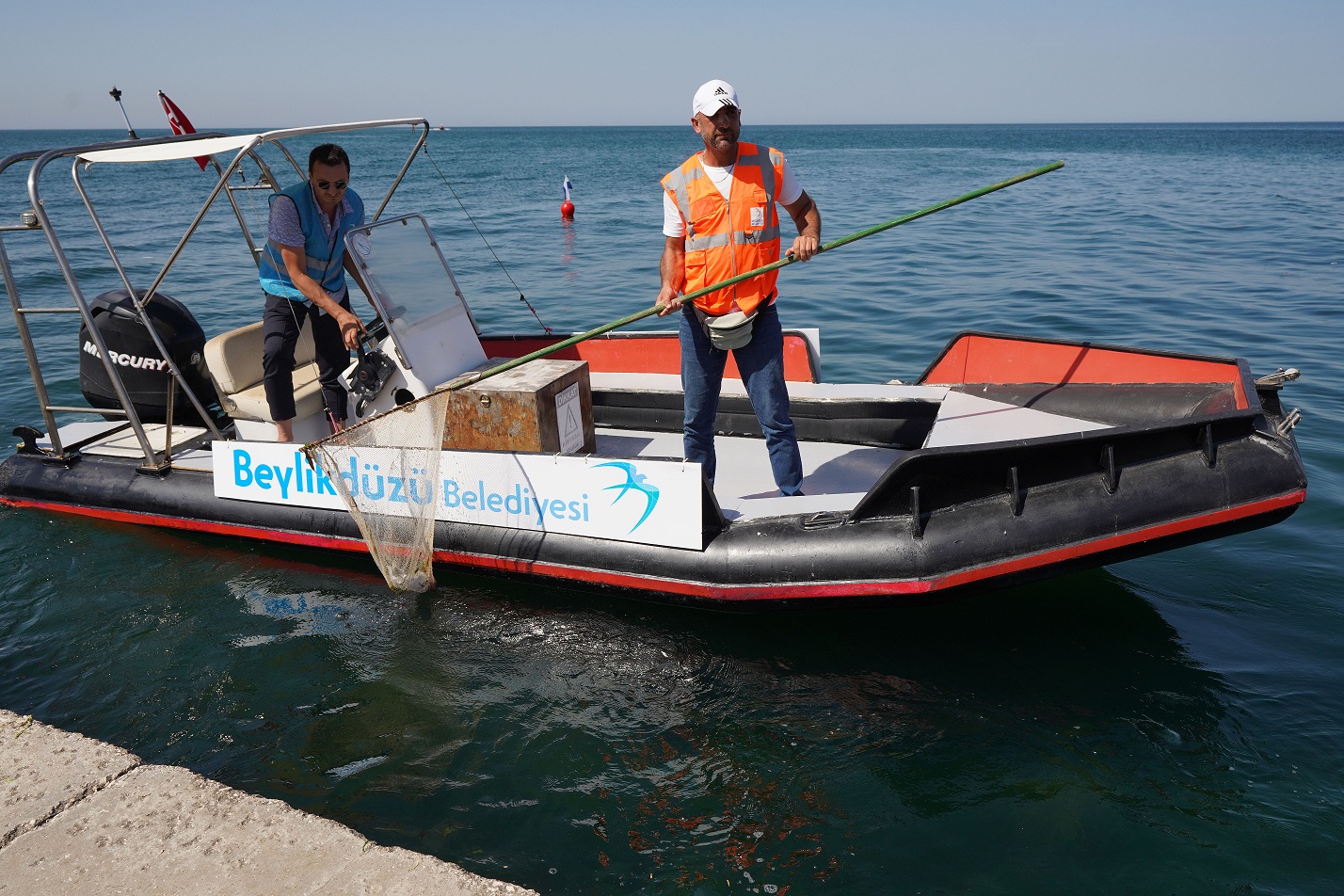 40 torba çöp toplandı