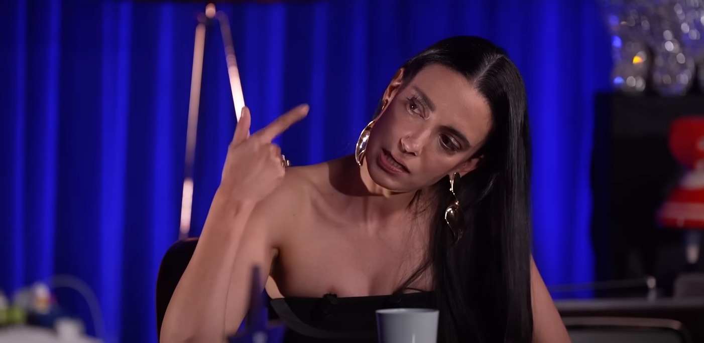 Bu olayın ortaya çıkmasında en büyük etkenlerden biri, her iki sevgilinin de aynı radyo programını dinliyor olmalarıydı